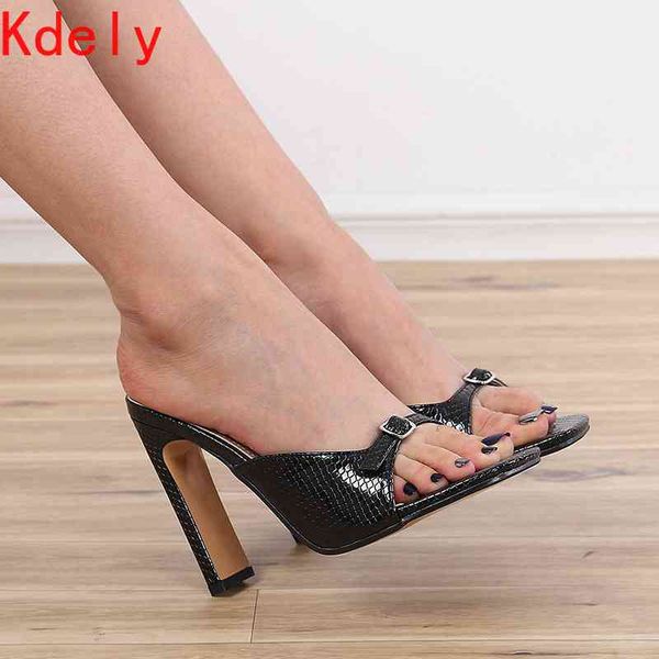 sandals 2021 open toe shoes summer slippers fashion serpentine buckle square heel pumps size 35-42 j0q9, Black
sandals 2021 open toe shoes summer slippers fashion serpentine buckle square heel pumps size 35-42 j0q9, Black