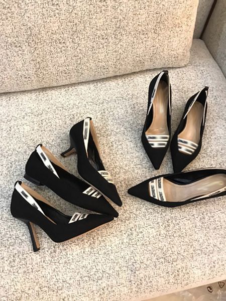 2021 good quality fashion women luxurys designers shoes designer sandals womens luxury high heels sandal dress shoess with box size 35-41 -c, Black
2021 good quality fashion women luxurys designers shoes designer sandals womens luxury high heels sandal dress shoess with box size 35-41 -c, Black