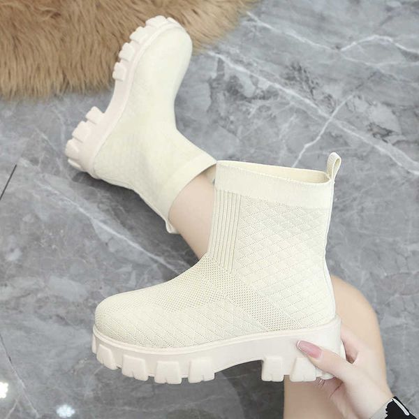 women platform sock boots 2021 summer autumn ladies breathable short ankle boots female mid heels woman comfort shoes plus size y1018, Black
women platform sock boots 2021 summer autumn ladies breathable short ankle boots female mid heels woman comfort shoes plus size y1018, Black