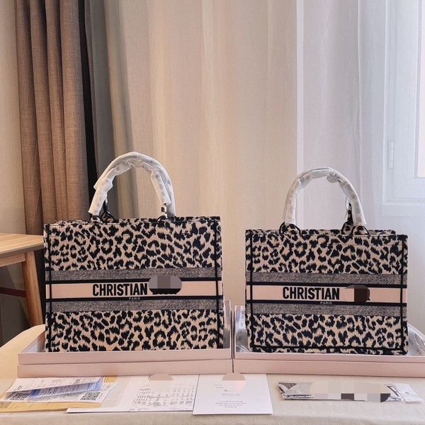 luxurys designers bag 2021 new tote large capacity shopping leopard print bag mommy bag ysj
luxurys designers bag 2021 new tote large capacity shopping leopard print bag mommy bag ysj