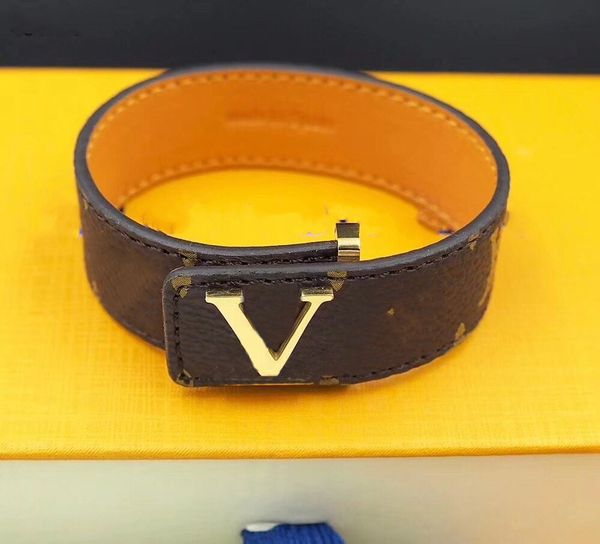 letter leather bracelet personality classic high-quality gold buckle bracelet couple bracelet jewelry charm bracelets supply, Black
letter leather bracelet personality classic high-quality gold buckle bracelet couple bracelet jewelry charm bracelets supply, Black