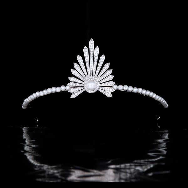 russian royal simple pearl headdress personality zircon wedding crown hair ornament princess, Slivery;golden
russian royal simple pearl headdress personality zircon wedding crown hair ornament princess, Slivery;golden
