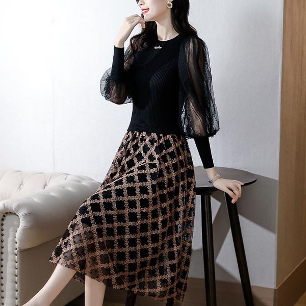 casual dresses autumn winter black knitted patchwork mesh midi robe women korean vintage office dress 2021 bodycon elegant sweater, Black;gray
casual dresses autumn winter black knitted patchwork mesh midi robe women korean vintage office dress 2021 bodycon elegant sweater, Black;gray
