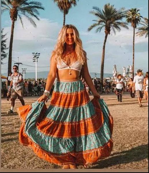 summer fashion hippie stitching bohemian women skirts floral print beach long high elastic waist a line boho maxi femme, Black
summer fashion hippie stitching bohemian women skirts floral print beach long high elastic waist a line boho maxi femme, Black