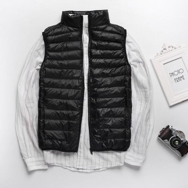 men's vests 2021 winter men duck down vest coat ultralight sleeveless puffer jacket fashion stand collar windproof waistcoat, Black;white
men's vests 2021 winter men duck down vest coat ultralight sleeveless puffer jacket fashion stand collar windproof waistcoat, Black;white