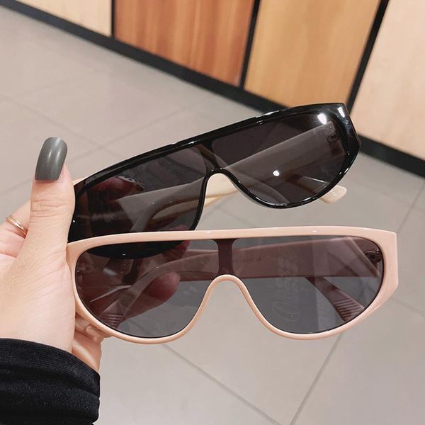 sunglasses so&ei fashion one piece women retro round metal strip decoration eyewear shades uv400 trending men sun glasses, White;black
sunglasses so&ei fashion one piece women retro round metal strip decoration eyewear shades uv400 trending men sun glasses, White;black