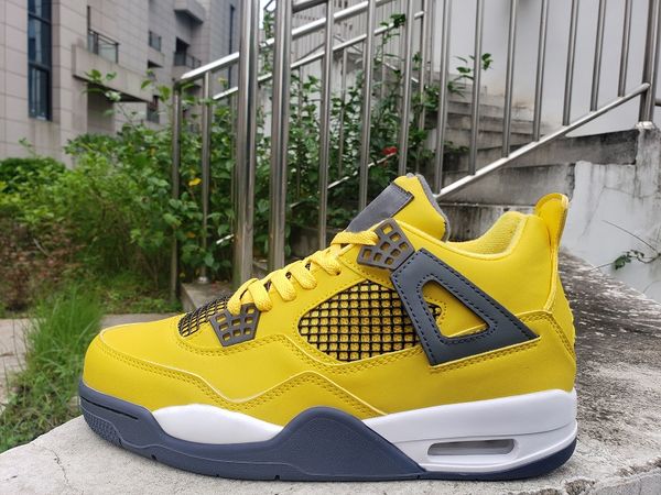 2021 releases 4 grey red black white oreo basketball shoes thunder men 4s lightnings yellow outdoor sports sneakers with box size us7-13
2021 releases 4 grey red black white oreo basketball shoes thunder men 4s lightnings yellow outdoor sports sneakers with box size us7-13