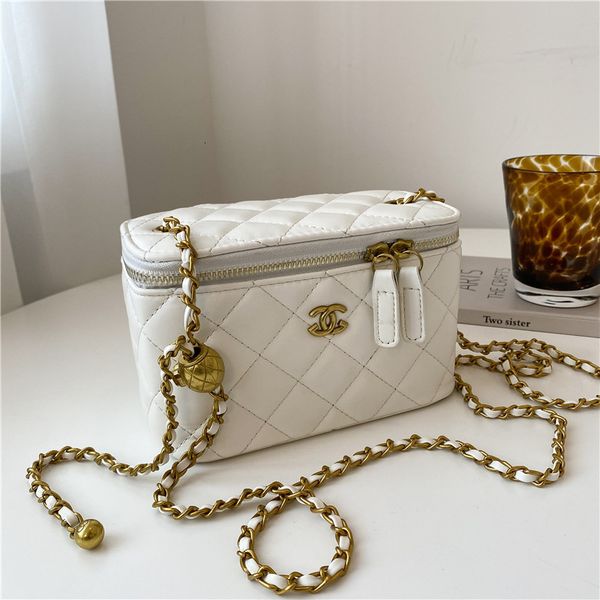 Mini Zero Wallet 2021 Fashion Small Fragrance Chain Bag Gold Ball Square Fat Man Female Mouth Red Cross Waist
Mini Zero Wallet 2021 Fashion Small Fragrance Chain Bag Gold Ball Square Fat Man Female Mouth Red Cross Waist
