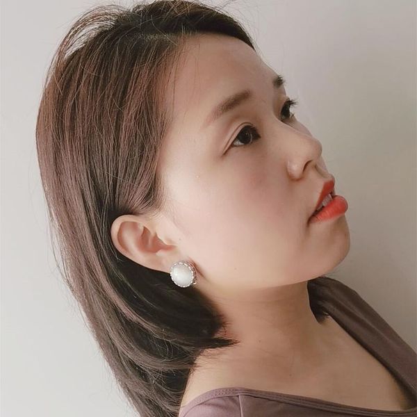 clip-on & screw back fashion retro female ear clips hollow carved white cat's eye earrings trend without piercing jewelry, Silver
clip-on & screw back fashion retro female ear clips hollow carved white cat's eye earrings trend without piercing jewelry, Silver