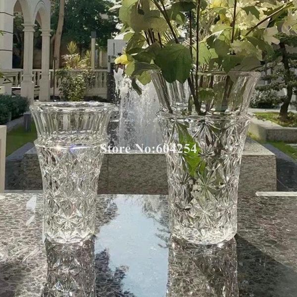 vases 2021 style crystal vase fashion home decoration high-end glass ornaments
vases 2021 style crystal vase fashion home decoration high-end glass ornaments