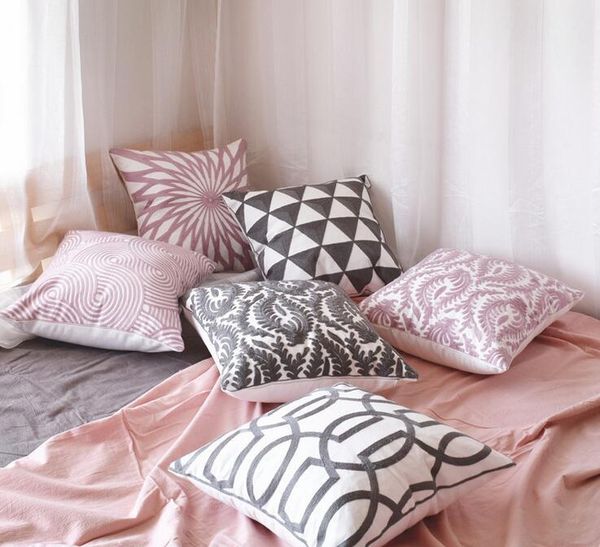 cushion/decorative pillow 45cm geometric pink embroidery cushion cover grey pillowcase decorative cotton canvas
cushion/decorative pillow 45cm geometric pink embroidery cushion cover grey pillowcase decorative cotton canvas