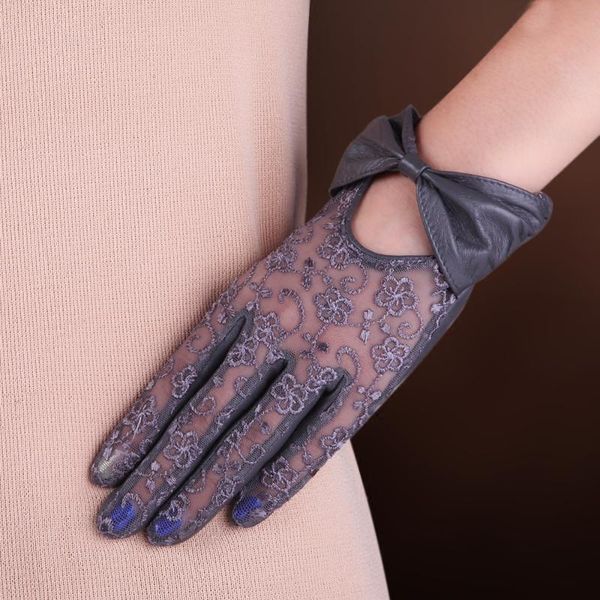 fingerless gloves 2021 women genuine leather female fashion bowknot lace sunscreen lambskin touchscreen l177n-1, Blue;gray
fingerless gloves 2021 women genuine leather female fashion bowknot lace sunscreen lambskin touchscreen l177n-1, Blue;gray
