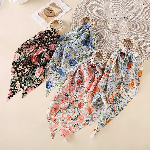 6787 headdress shrimp hair rope creative french romantic silk scarf pearl hair ring
6787 headdress shrimp hair rope creative french romantic silk scarf pearl hair ring