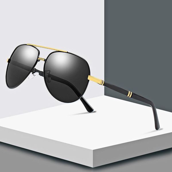 sunglasses designer anti-glare glasses classic hd polarized men retro metal driving shades male goggle, White;black
sunglasses designer anti-glare glasses classic hd polarized men retro metal driving shades male goggle, White;black