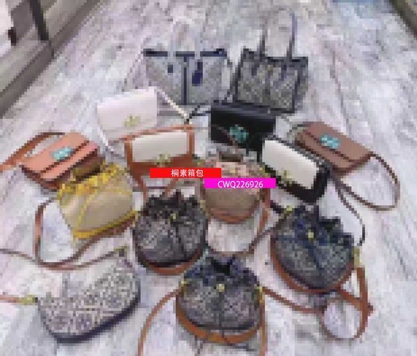 luxury handbags 2021 new tbmonogram bucket old flower mediaeval commuter printed one shoulder slant span women's bag
luxury handbags 2021 new tbmonogram bucket old flower mediaeval commuter printed one shoulder slant span women's bag
