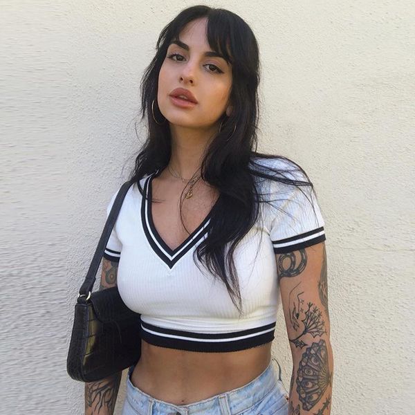 women's t-shirt 2021 fashion crop casual stripe patchwork short sleeve v neck rib knitted tee slim outfit, White
women's t-shirt 2021 fashion crop casual stripe patchwork short sleeve v neck rib knitted tee slim outfit, White