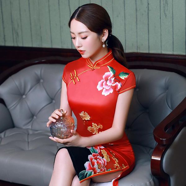 red flowers chinese traditional cheongsam qipao women costumes short sleeve oriental style dresses satin robe chinoise vestido ethnic clothi
red flowers chinese traditional cheongsam qipao women costumes short sleeve oriental style dresses satin robe chinoise vestido ethnic clothi