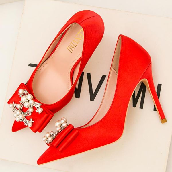 dress shoes women small high heels satin pearl pointed red gold silver wedding party elegant female large size 10cm 2021, Black
dress shoes women small high heels satin pearl pointed red gold silver wedding party elegant female large size 10cm 2021, Black