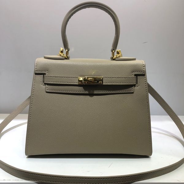 design purse cowhide women's bag new hand print cowhide portable one shoulder slant span
design purse cowhide women's bag new hand print cowhide portable one shoulder slant span