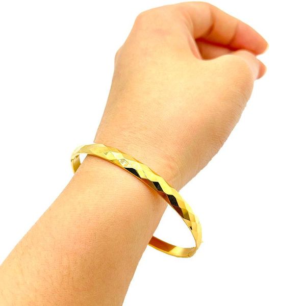 bangle 1pc/lot dubai gold color ethiopian bangles for women bracelets & african girl bridal wedding gift, Black
bangle 1pc/lot dubai gold color ethiopian bangles for women bracelets & african girl bridal wedding gift, Black