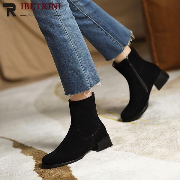 boots female western flock ankle fashion women classic zipper design 2021 arrivals winter autumn popuar brand, Black
boots female western flock ankle fashion women classic zipper design 2021 arrivals winter autumn popuar brand, Black
