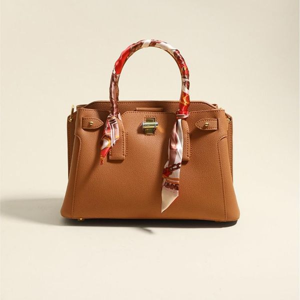 evening bags 2021 autumn premium texture cowhide handbag commuter bag shoulder messenger female purses and handbags luxury designer
evening bags 2021 autumn premium texture cowhide handbag commuter bag shoulder messenger female purses and handbags luxury designer
