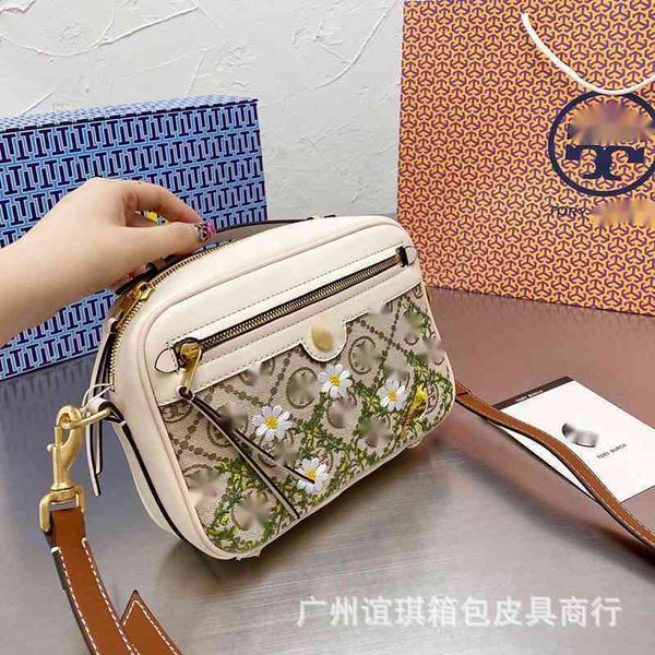 factory outlet luxury handbags and storage 2021 acquard splicing single shoulder cross tb jacquard camera designerss bagss
factory outlet luxury handbags and storage 2021 acquard splicing single shoulder cross tb jacquard camera designerss bagss