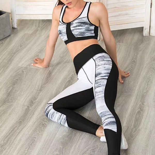 yoga outfit 2 piece snake printing set women beauty back bra sportwear gym clothing fitness leggings workout sports suit with pockets
yoga outfit 2 piece snake printing set women beauty back bra sportwear gym clothing fitness leggings workout sports suit with pockets