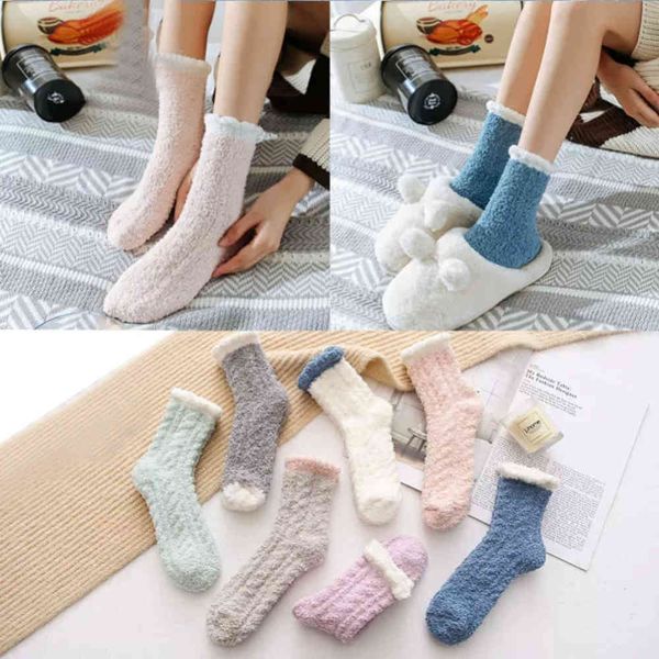 autumn and winter warm thickened coral velvet women's socks middle sleep month color, Black;white
autumn and winter warm thickened coral velvet women's socks middle sleep month color, Black;white