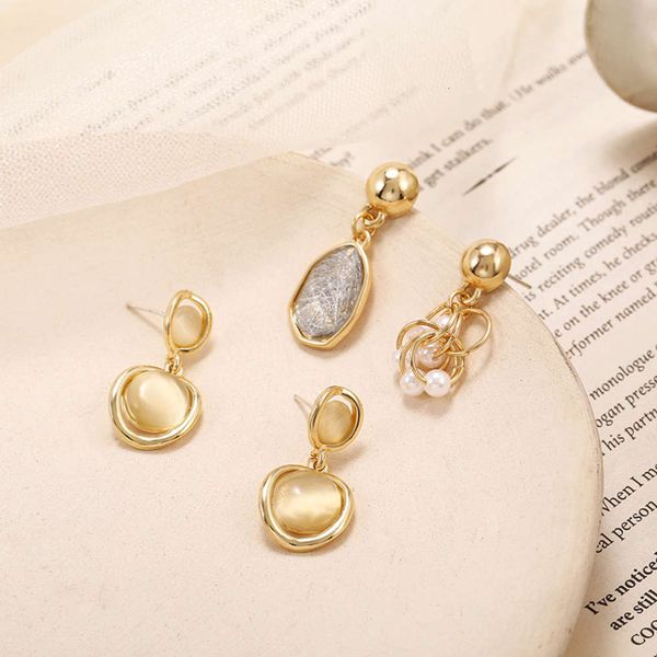 925 silver needle cat's eye stone korean simple round temperament french net red earrings female, Black
925 silver needle cat's eye stone korean simple round temperament french net red earrings female, Black