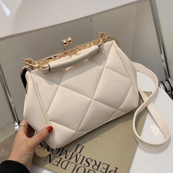 evening bags summer bag 2021 lattice shell high-quality pu leather women's designer handbag travel shoulder messenger
evening bags summer bag 2021 lattice shell high-quality pu leather women's designer handbag travel shoulder messenger