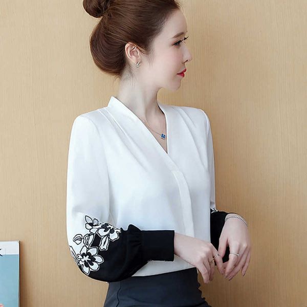 korean women blouses white shirt for long sleeve s woman v-neck blouse plus size embroidery floral 210604
korean women blouses white shirt for long sleeve s woman v-neck blouse plus size embroidery floral 210604