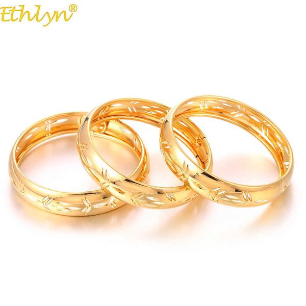 ethlyn 3pcs/lot inner diameter 6.0cm , small size gold color light carving bracelets & bangles for girls /bride /women gift b178 q0720, Black
ethlyn 3pcs/lot inner diameter 6.0cm , small size gold color light carving bracelets & bangles for girls /bride /women gift b178 q0720, Black