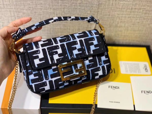 women luxurys hand bags new california sky series canvas french stick printing versatile one shoulder slant span women's designers outl
women luxurys hand bags new california sky series canvas french stick printing versatile one shoulder slant span women's designers outl