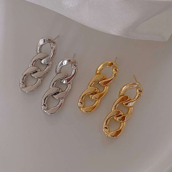earrings s925 silver needle chain metal indifference style temperament women's net red earrings, Golden
earrings s925 silver needle chain metal indifference style temperament women's net red earrings, Golden