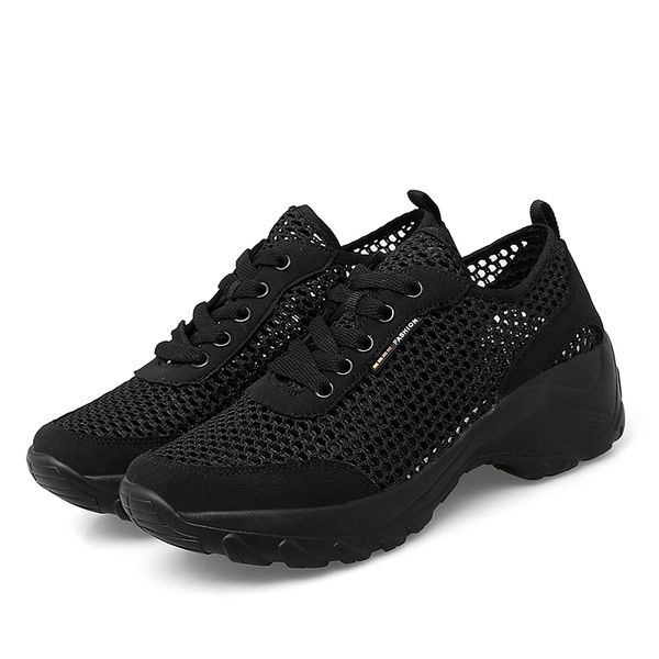 2021 designer running shoes for women white grey purple pink black fashion mens trainers outdoor sports sneakers size 35-42 qg, White;red
2021 designer running shoes for women white grey purple pink black fashion mens trainers outdoor sports sneakers size 35-42 qg, White;red