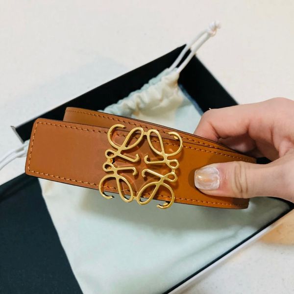 baoluo yiwei men's and women's double-sided smooth buckle leather belt leisure business net red same popular style, Black;brown
baoluo yiwei men's and women's double-sided smooth buckle leather belt leisure business net red same popular style, Black;brown