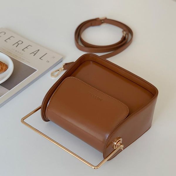 evening bags light retro women's messenger bag designer brand 2021 metal pole handbag fashion shoulder small square box
evening bags light retro women's messenger bag designer brand 2021 metal pole handbag fashion shoulder small square box