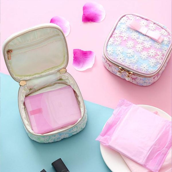 storage bags girly cute mesh embroidered sanitary napkin bag portable cosmetic box multi-function earphone data cable
storage bags girly cute mesh embroidered sanitary napkin bag portable cosmetic box multi-function earphone data cable