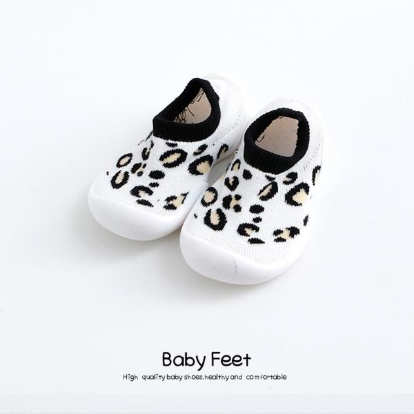 baby cartoon anti-skid floor socks,spring and summer leopard print children's rubber sole shoes, toddlers'shoes socks first walker
baby cartoon anti-skid floor socks,spring and summer leopard print children's rubber sole shoes, toddlers'shoes socks first walker