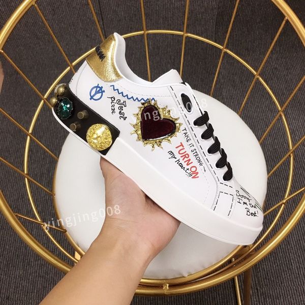 brand designer casual shoes women men low sole canvas shoes leather black white original sole sneakers2023
brand designer casual shoes women men low sole canvas shoes leather black white original sole sneakers2023