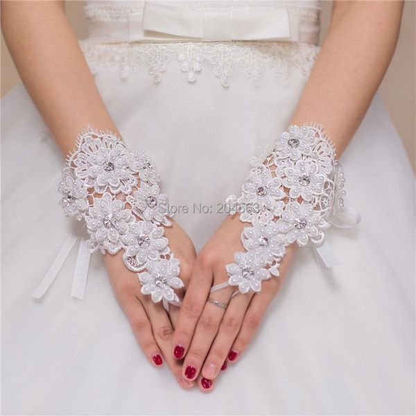 bridal gloves elegant wedding party fingerless lace short with pearls and crystals accessories, White
bridal gloves elegant wedding party fingerless lace short with pearls and crystals accessories, White