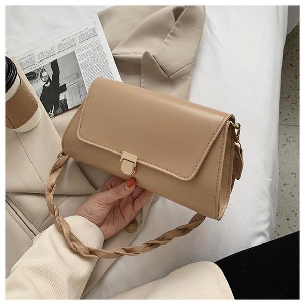 evening bags women's tote bag vintage pu leather shoulder designer handbags female solid color armpit fashion elegant square
evening bags women's tote bag vintage pu leather shoulder designer handbags female solid color armpit fashion elegant square