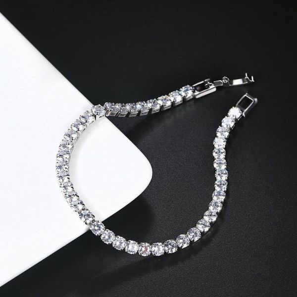 vintage female round crystal bracelet rose gold silver color bracelets for women charm white zircon stone party chain, Golden;silver
vintage female round crystal bracelet rose gold silver color bracelets for women charm white zircon stone party chain, Golden;silver