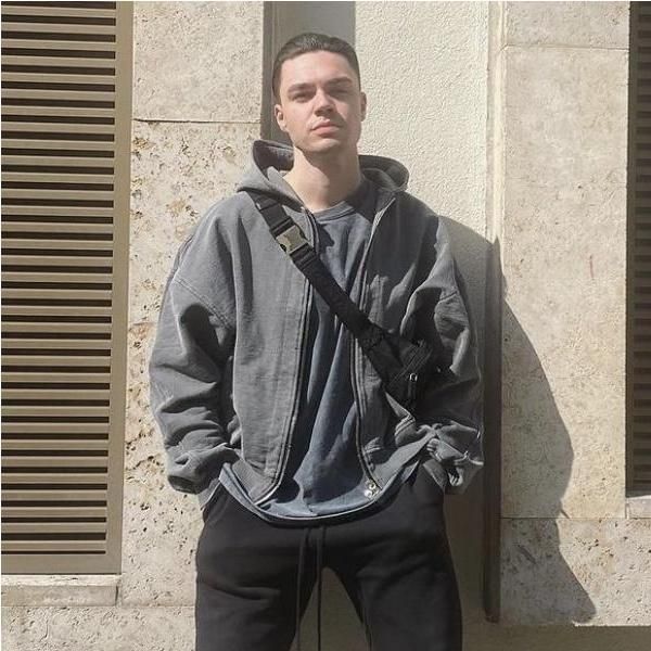 men's hoodies & sweatshirts 22ss washed zip hoodie coat 100% cotton oversized represent men women streetwear autumn winter techwear ape, Black
men's hoodies & sweatshirts 22ss washed zip hoodie coat 100% cotton oversized represent men women streetwear autumn winter techwear ape, Black