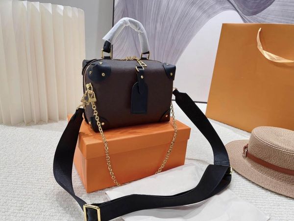 large-capacity women luxury designer shoulder bag ladies brand fashion purse mini classic bags genuine leather
large-capacity women luxury designer shoulder bag ladies brand fashion purse mini classic bags genuine leather