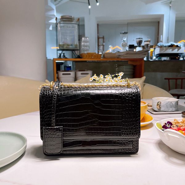 5a+designer bag 2021 genuine leather crossbody purse classic fashion sunset package brand luxury women handbags with serial number original
5a+designer bag 2021 genuine leather crossbody purse classic fashion sunset package brand luxury women handbags with serial number original