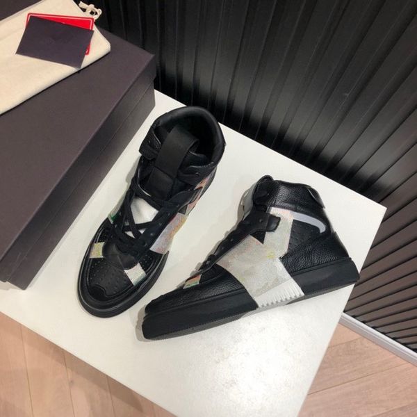 Top Quality Clear Luxurys Designer Shoes Dad Triplers Track Trainer Combination Crystal Bottom Men Women Fashion Trainers Sneakers, Choose the color
Top Quality Clear Luxurys Designer Shoes Dad Triplers Track Trainer Combination Crystal Bottom Men Women Fashion Trainers Sneakers, Choose the color