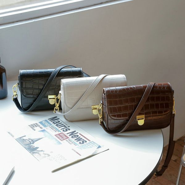 70% off design hand underarm niche 2021 new french stick versatile women's shoulder crocodile bag 1007 fashion ku37, Red;black
70% off design hand underarm niche 2021 new french stick versatile women's shoulder crocodile bag 1007 fashion ku37, Red;black