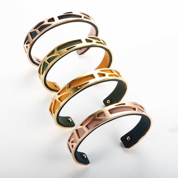 fashion punk rock four color leather bracelets men's cuff bangles vintage gold color stainless steel charm jewelry accessories q0719, Black
fashion punk rock four color leather bracelets men's cuff bangles vintage gold color stainless steel charm jewelry accessories q0719, Black